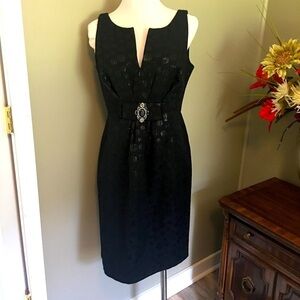 Eliza J cocktail dress. Sz 6. Sleeveless. Shimmer. Date night, romantic, party.